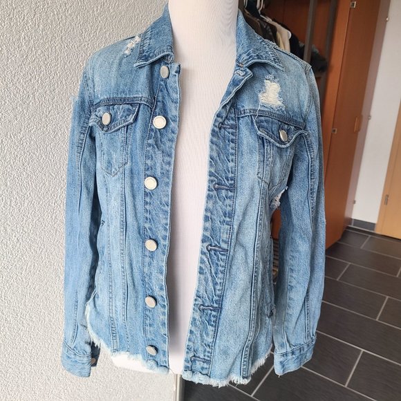 Blank NYC Distressed Blue Denim Cropped Frayed Hem Jean Jacket Size XS - Picture 6 of 16